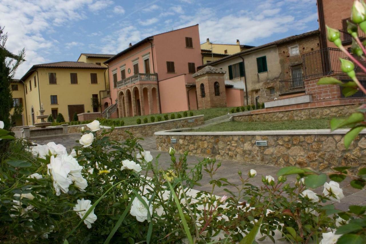 Aparthotel Borgo Di Gramugnana Usigliano Exterior foto