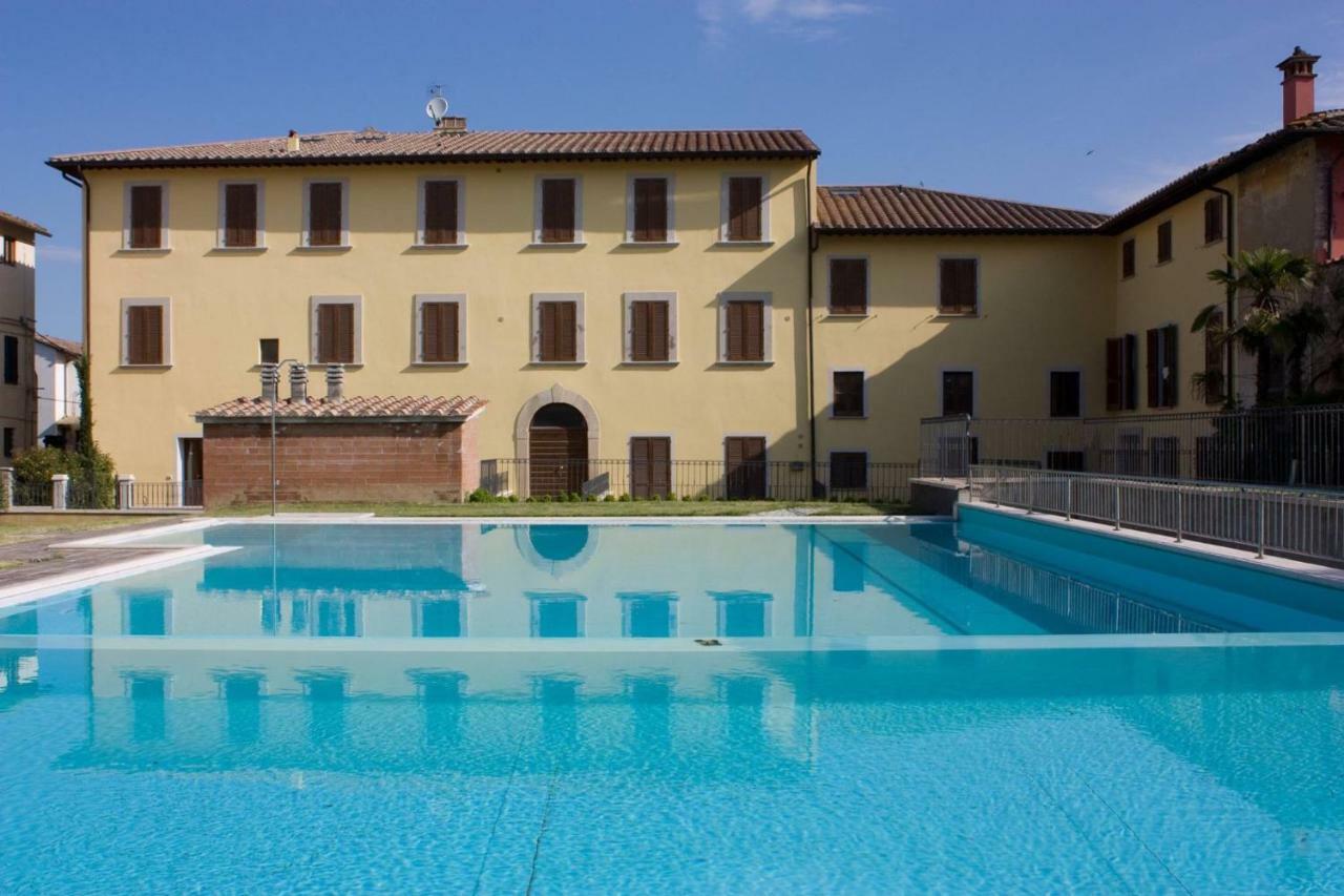 Aparthotel Borgo Di Gramugnana Usigliano Exterior foto