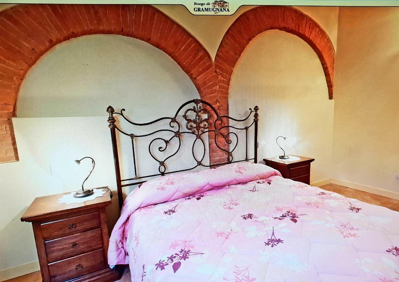 Aparthotel Borgo Di Gramugnana Usigliano Exterior foto